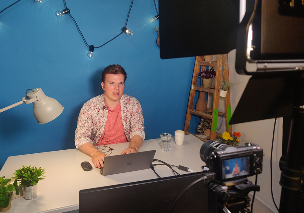 livestream-studio_1000x700